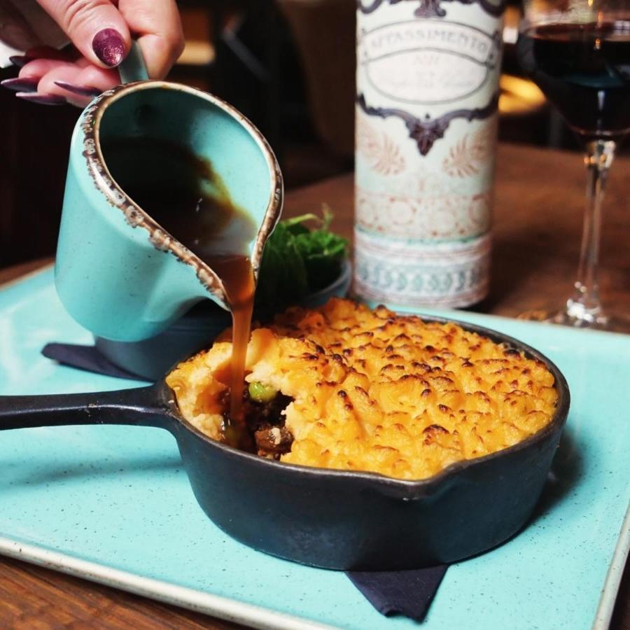 Darwin'S Townhouse Bed & Breakfast Shrewsbury Eksteriør bilde Shepherd's pie