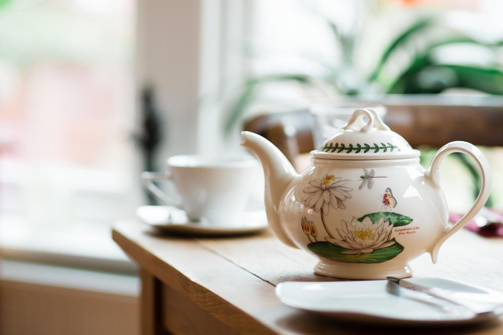 Darwin'S Townhouse Bed & Breakfast Shrewsbury Eksteriør bilde A teapot