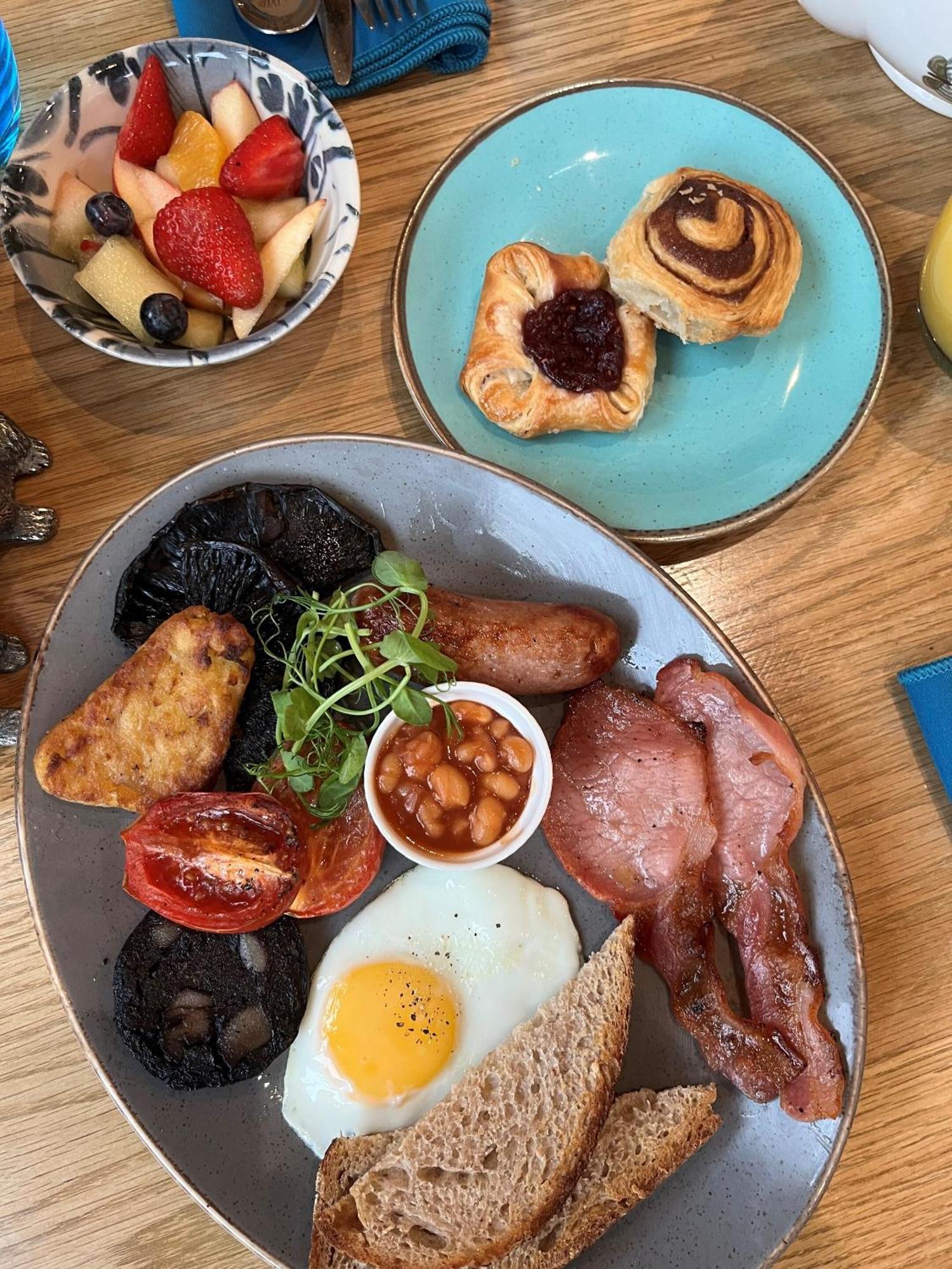 Darwin'S Townhouse Bed & Breakfast Shrewsbury Eksteriør bilde English breakfast