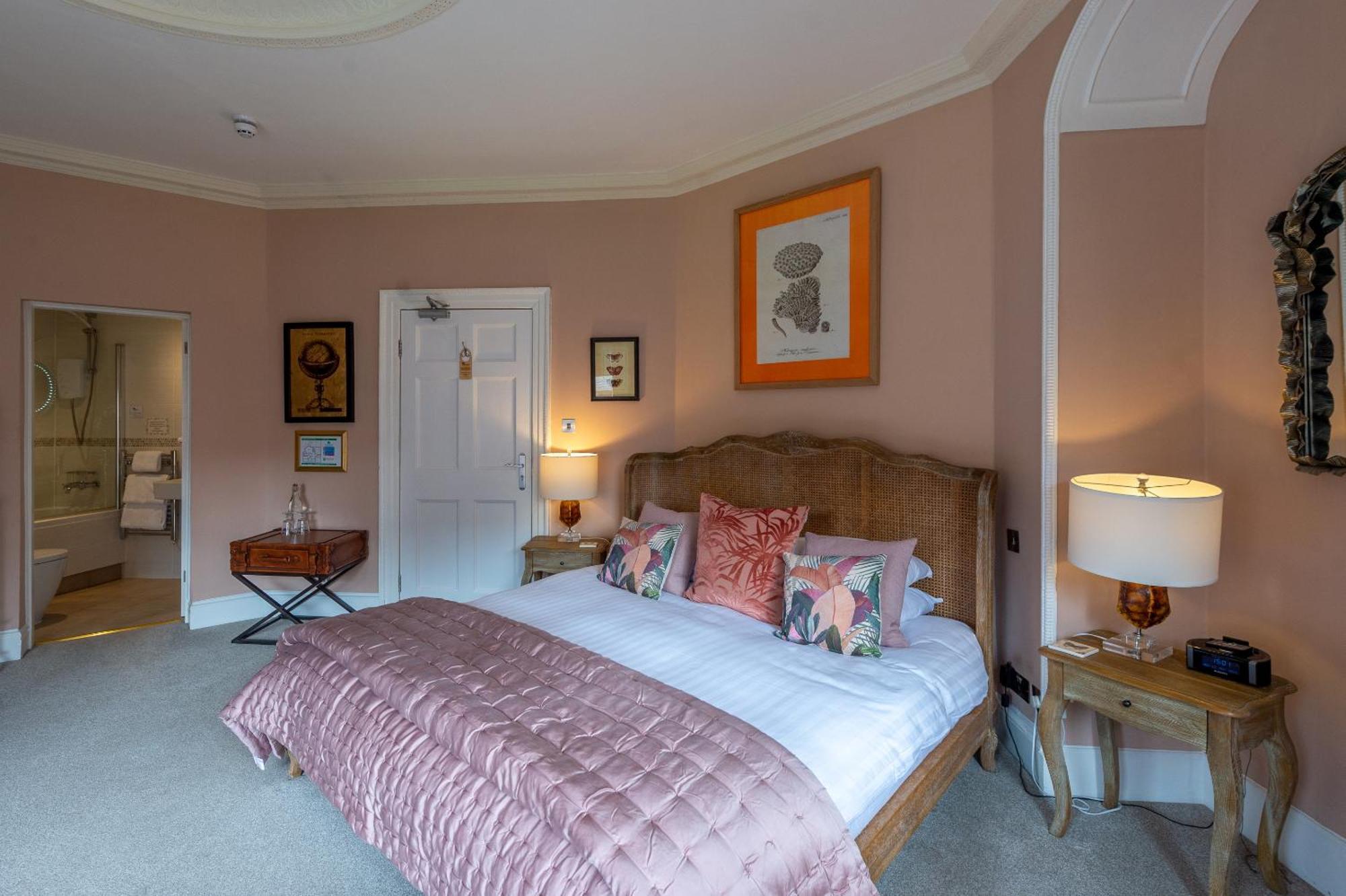 Darwin'S Townhouse Bed & Breakfast Shrewsbury Rom bilde A bedroom at the hotel