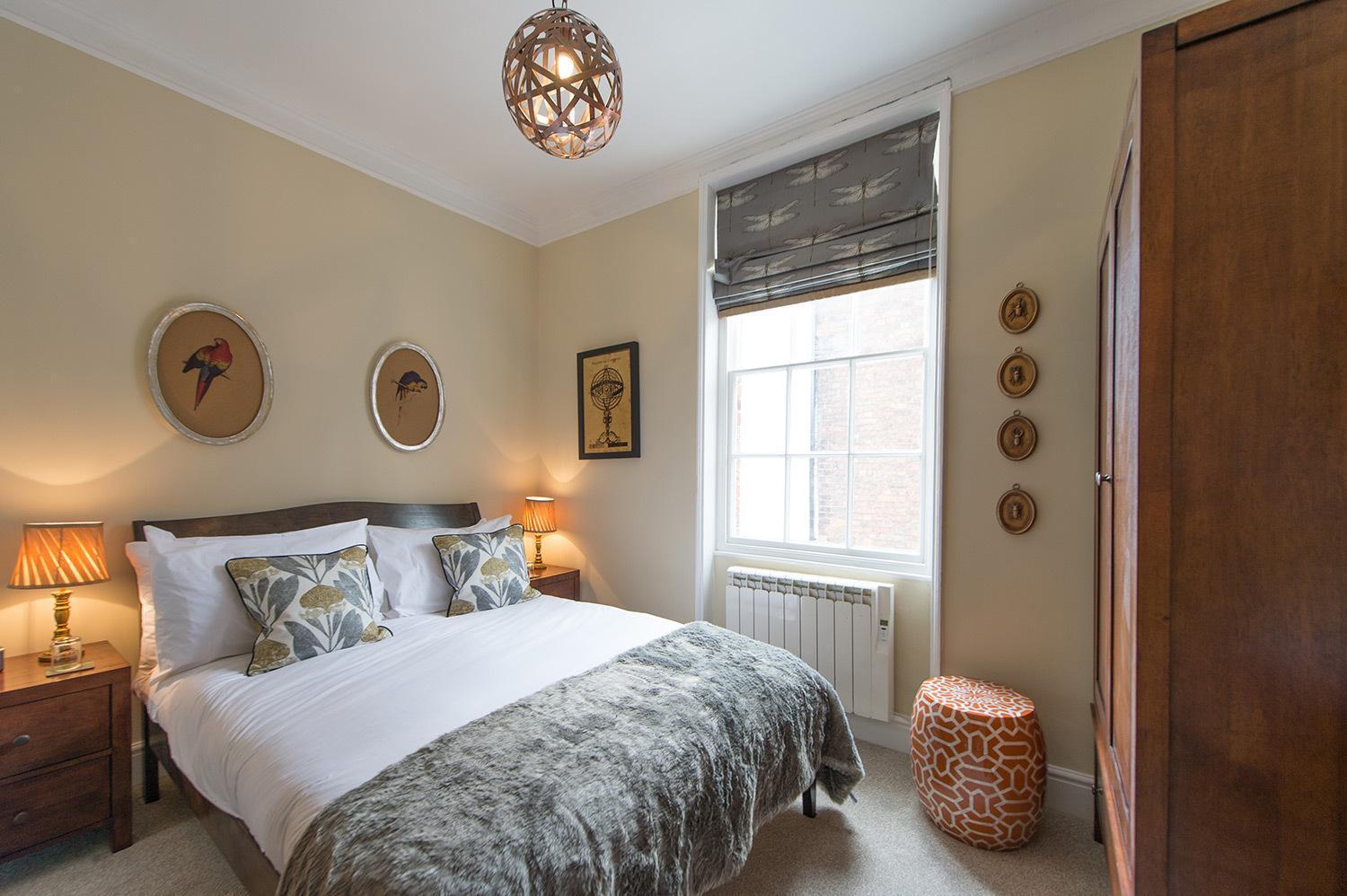 Darwin'S Townhouse Bed & Breakfast Shrewsbury Rom bilde A bedroom at the hotel