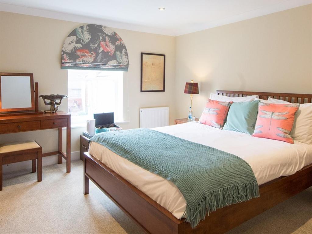 Darwin'S Townhouse Bed & Breakfast Shrewsbury Rom bilde A bedroom at The Old Vicarage